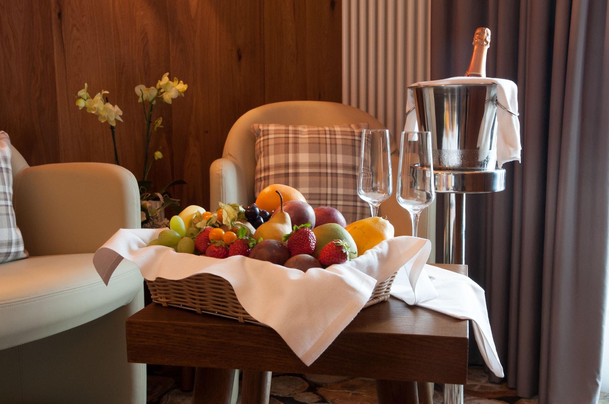 Alexander Charme Hotel Λιβίνιο Εξωτερικό φωτογραφία