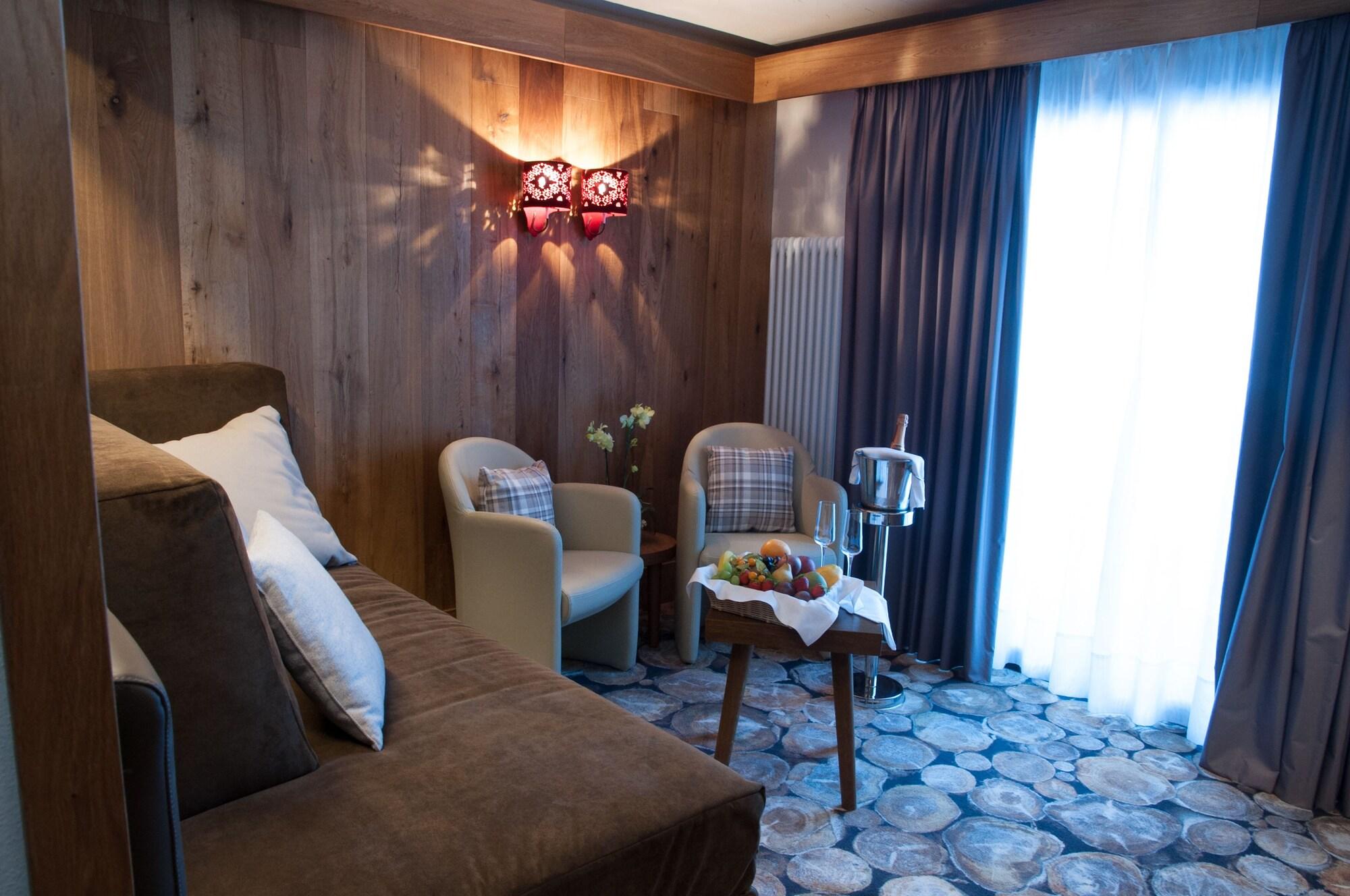 Alexander Charme Hotel Λιβίνιο Εξωτερικό φωτογραφία